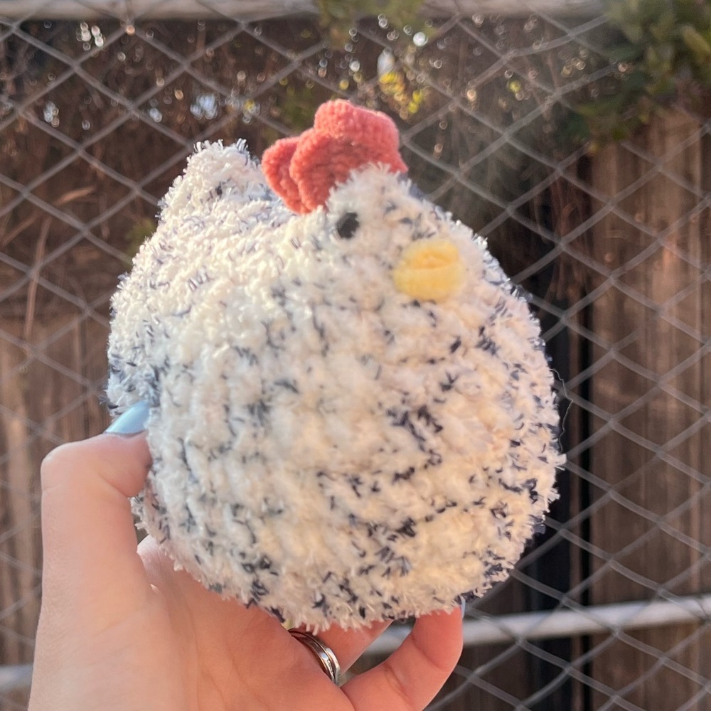 Crochet Chicken - Picture 2 of 3